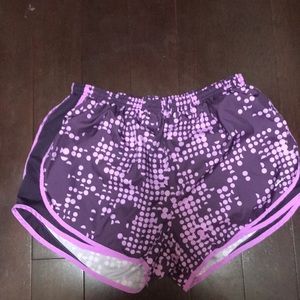 Nike running shorts XL